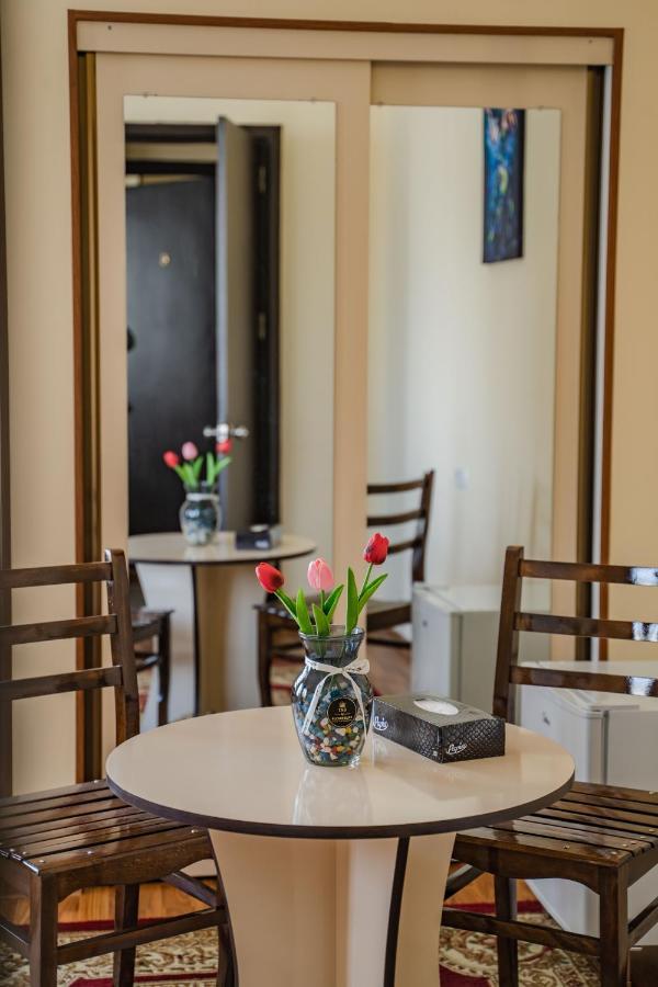 Telav Holl Hotel เทลาวี ภายนอก รูปภาพ